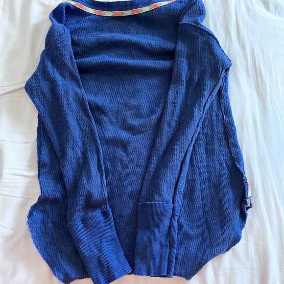 blue altar'd state long sleeve top - Picture 3 of 3